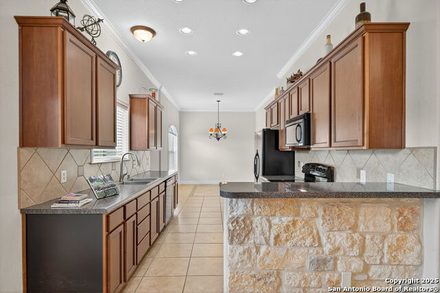 Image 7 of 27 For 1126 Winding Creek