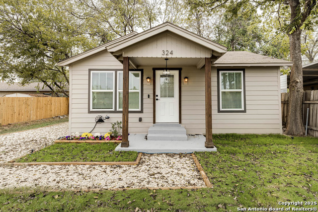 Details for 324 Overlook Rd, San Antonio, TX 78233