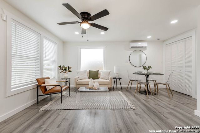 Image 2 of 22 For 324 Overlook Rd