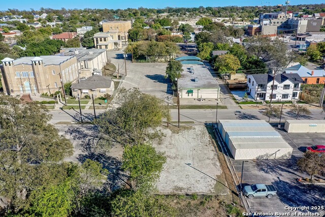 Listing photo id 0 for 120 Mesquite