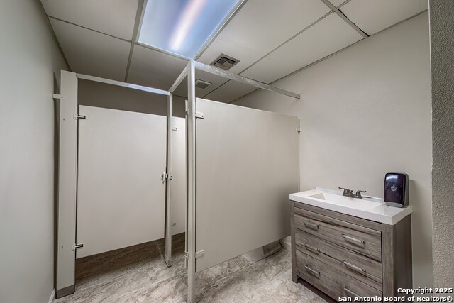 Listing photo id 21 for 120 Mesquite