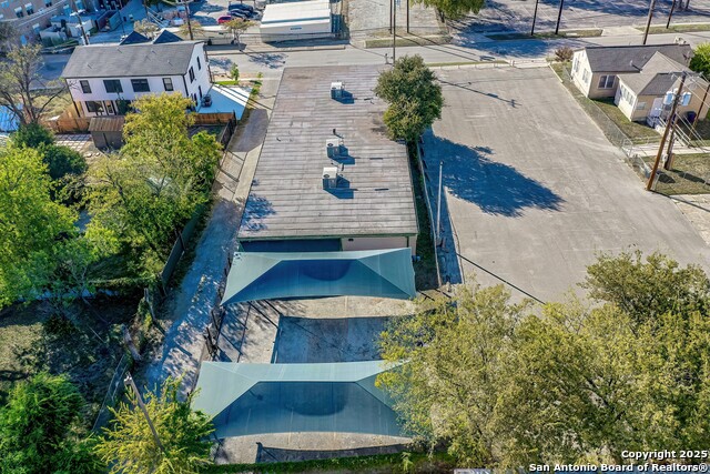 Listing photo id 26 for 120 Mesquite