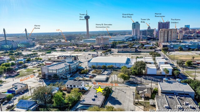 Listing photo id 30 for 120 Mesquite