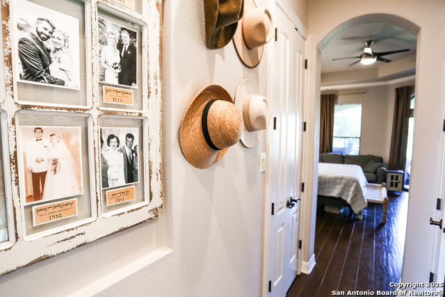 Image 25 of 38 For 43 Sable Heights