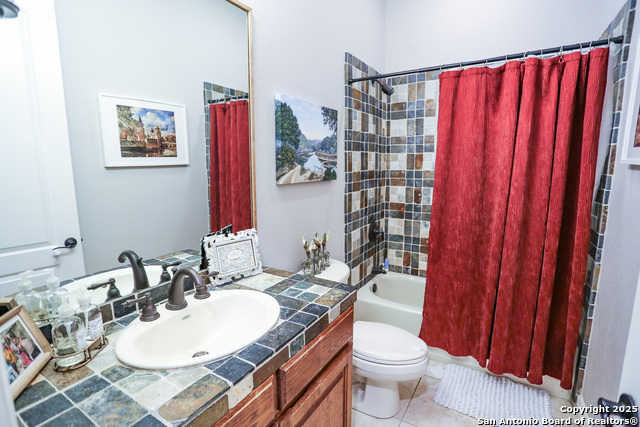 Image 31 of 38 For 43 Sable Heights