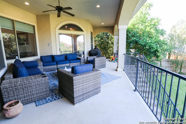 Image 36 of 38 For 43 Sable Heights