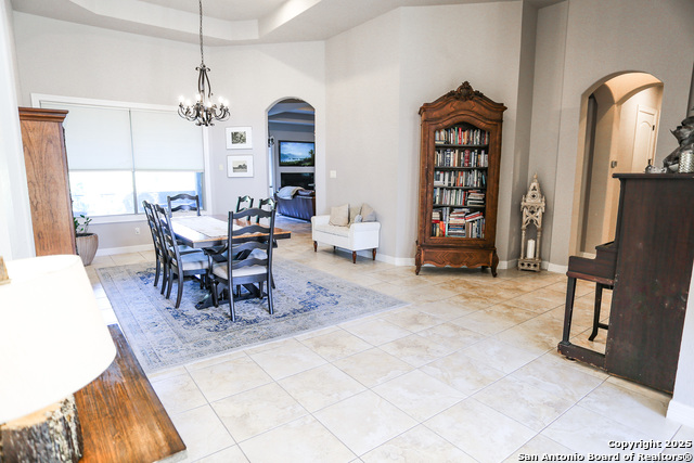 Image 6 of 38 For 43 Sable Heights