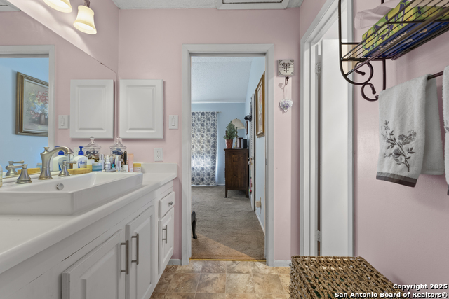 Image 21 of 27 For 829 Bitters W Apt 703