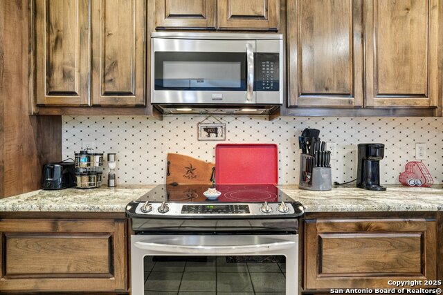 Image 13 of 32 For 5323 Cerro Vista