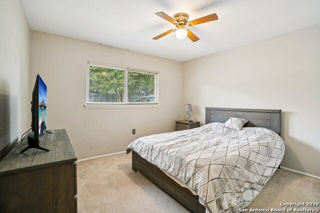 Image 18 of 32 For 5323 Cerro Vista