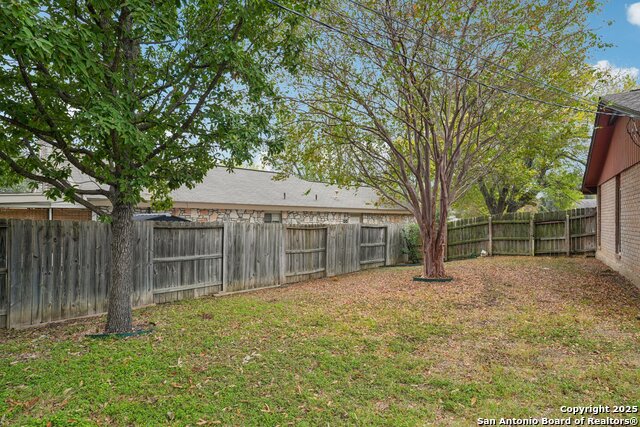 Image 28 of 32 For 5323 Cerro Vista