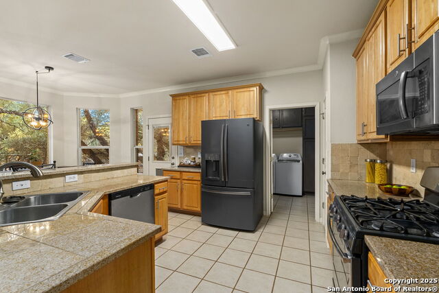 Image 10 of 48 For 9119 Cap Mountain Dr