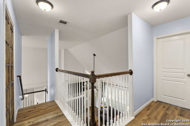 Image 17 of 48 For 9119 Cap Mountain Dr