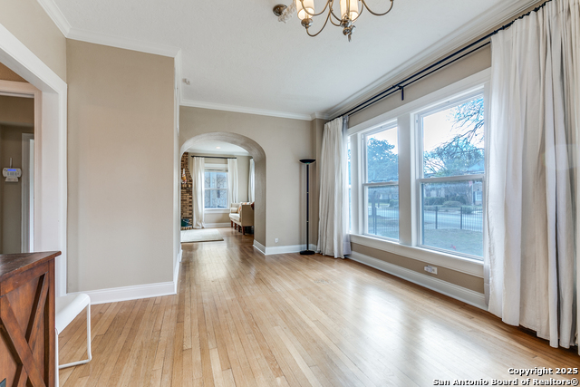 Image 10 of 28 For 567 Donaldson