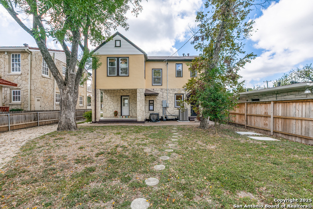 Image 24 of 28 For 567 Donaldson