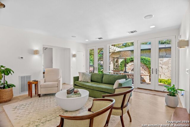 Image 29 of 42 For 239 Belvidere