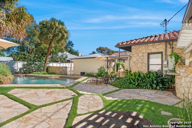 Image 38 of 42 For 239 Belvidere