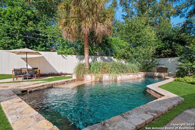 Image 39 of 42 For 239 Belvidere