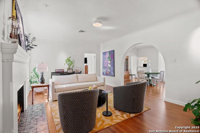 Image 6 of 42 For 239 Belvidere