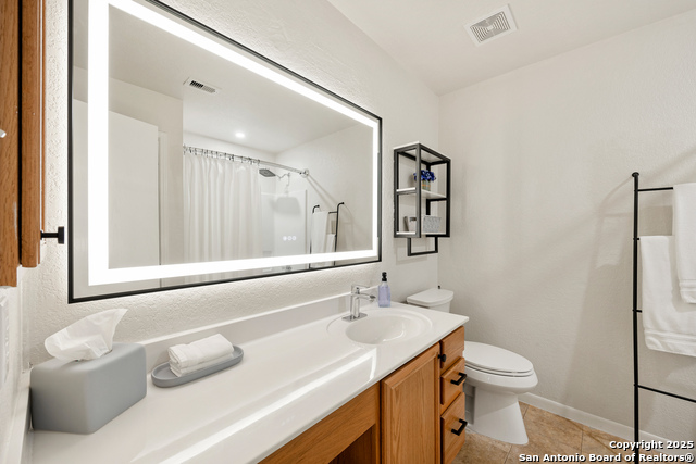 Image 13 of 25 For 134 Arrow Oaks