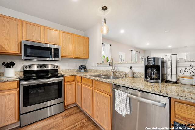 Image 8 of 25 For 134 Arrow Oaks