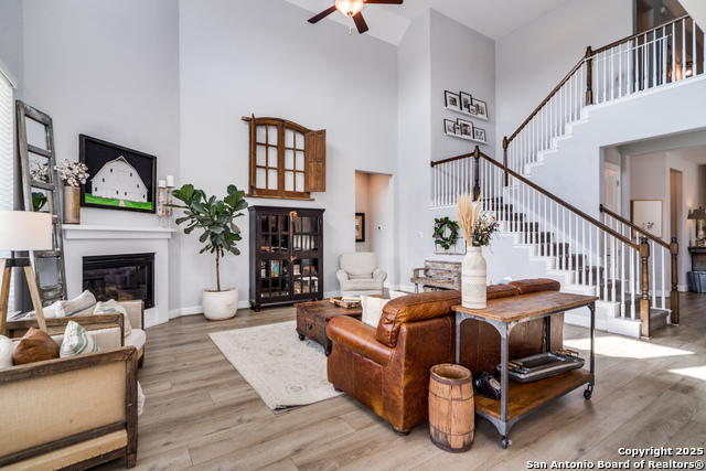 Image 10 of 35 For 121 Stablewood Ct