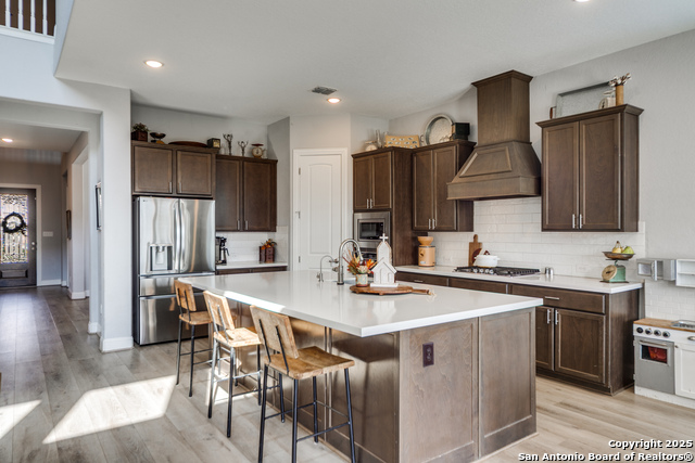 Image 12 of 35 For 121 Stablewood Ct