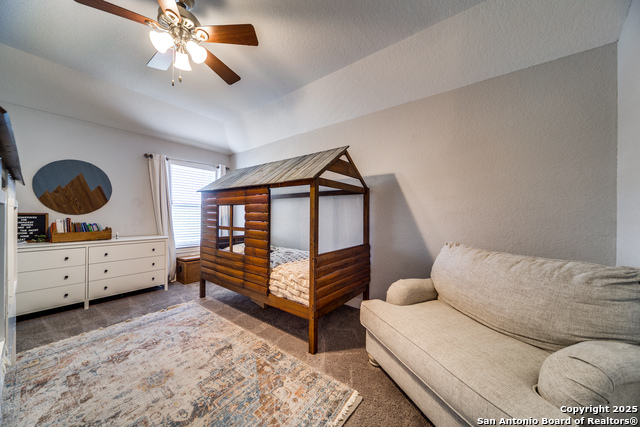 Image 23 of 35 For 121 Stablewood Ct