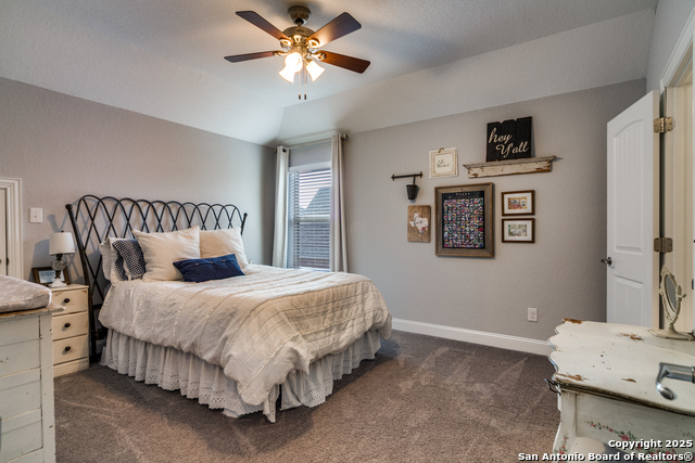 Image 25 of 35 For 121 Stablewood Ct