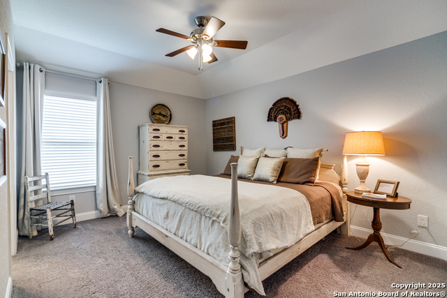 Image 26 of 35 For 121 Stablewood Ct