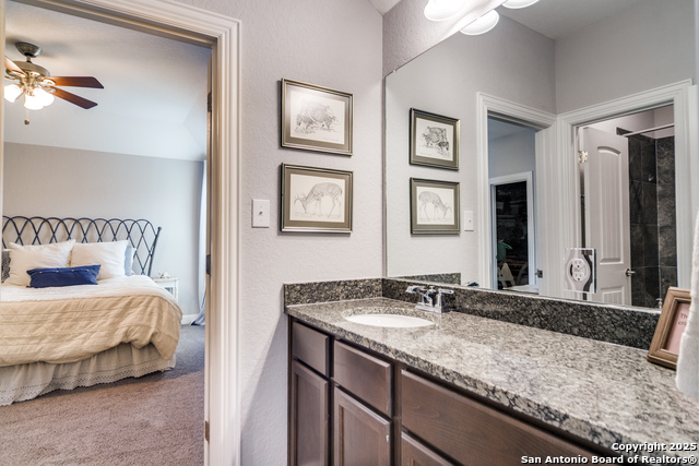 Image 27 of 35 For 121 Stablewood Ct