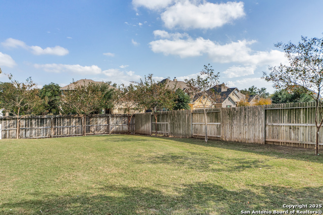 Image 34 of 35 For 121 Stablewood Ct