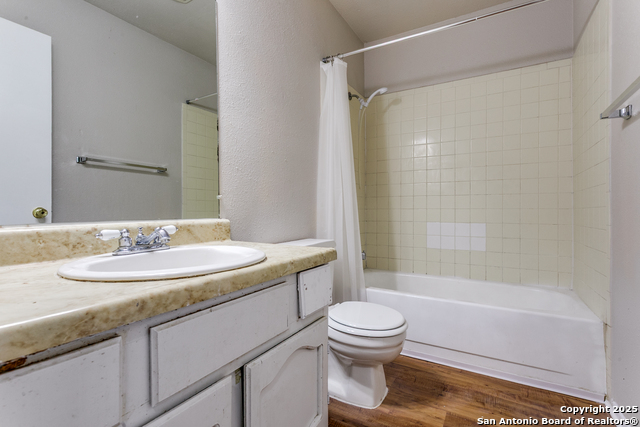 Image 17 of 25 For 2803 Fred Haise