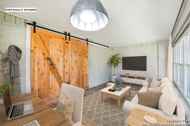 Image 15 of 46 For 3624 Fox Run