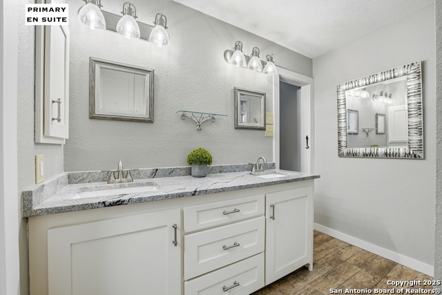 Image 18 of 46 For 3624 Fox Run