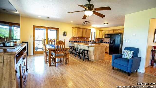 Image 9 of 24 For 1121 Brad Street