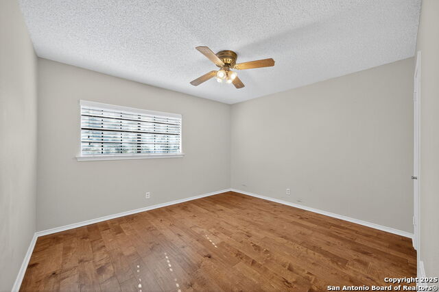 Image 17 of 24 For 13610 Forest Rock