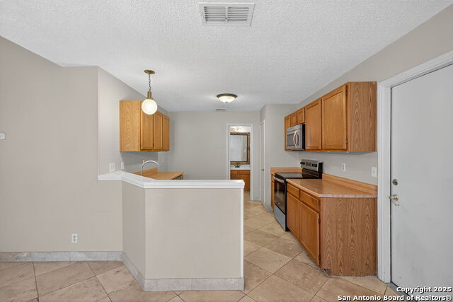 Image 9 of 24 For 13610 Forest Rock