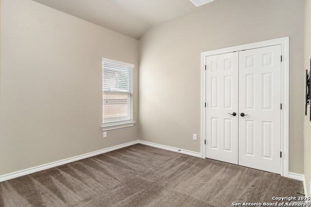 Listing photo id 11 for 8803 Shady Mountain