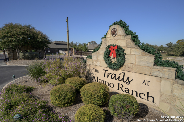 Image 54 of 57 For 11715 Violet Cove