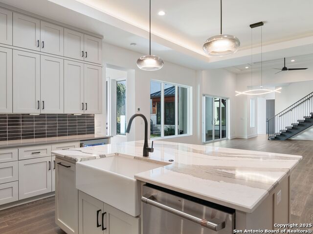 Image 18 of 47 For 35 Dominion Heights