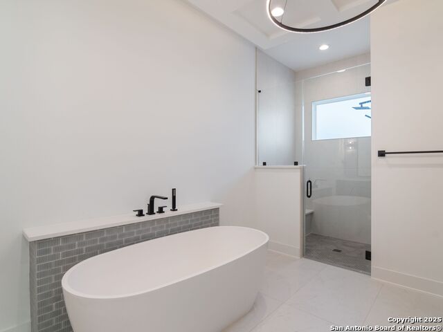 Image 24 of 47 For 35 Dominion Heights