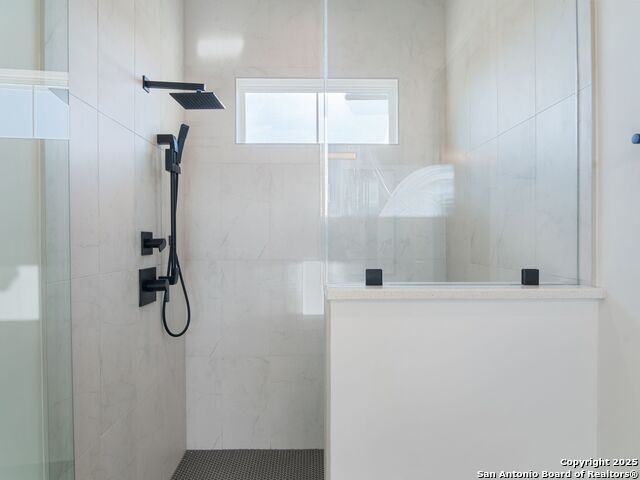 Image 29 of 47 For 35 Dominion Heights