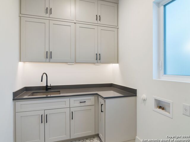 Image 30 of 47 For 35 Dominion Heights