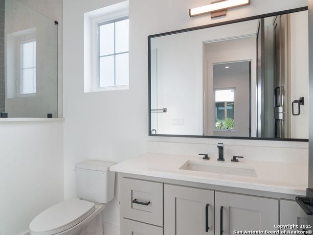 Image 32 of 47 For 35 Dominion Heights