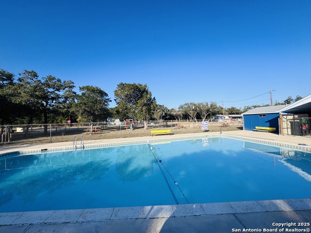 Listing photo id 16 for 205 Center Point Rd.