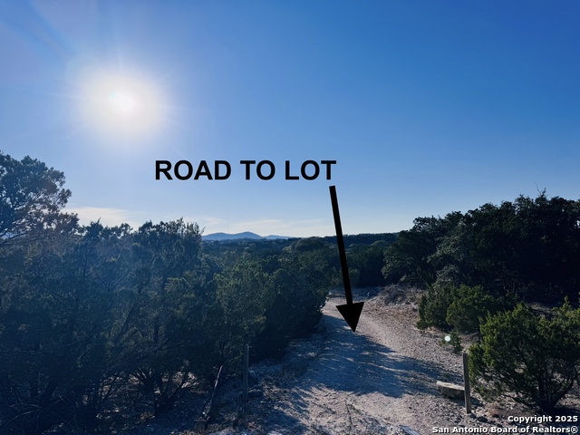 Listing photo id 0 for 205 Center Point Rd.