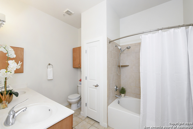 Image 10 of 30 For 7342 Oak Manor  1303