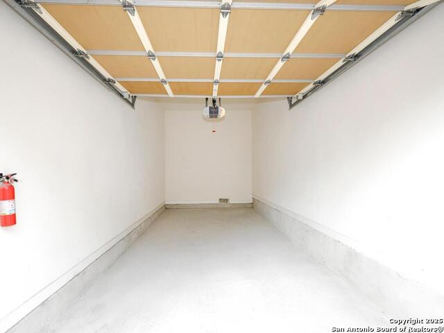 Image 26 of 30 For 7342 Oak Manor  1303