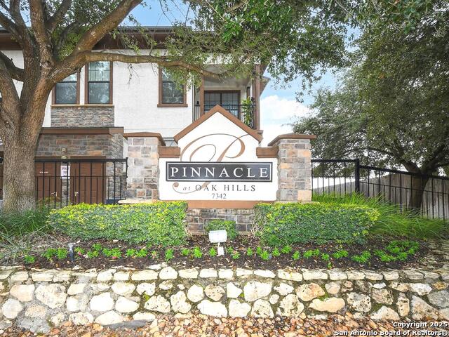 Image 28 of 30 For 7342 Oak Manor  1303